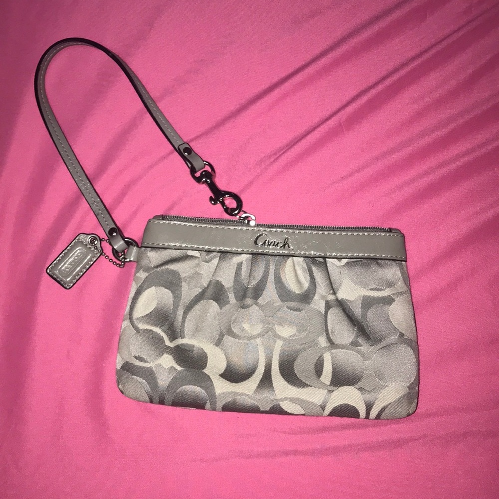 GREY COACH WRISTLET